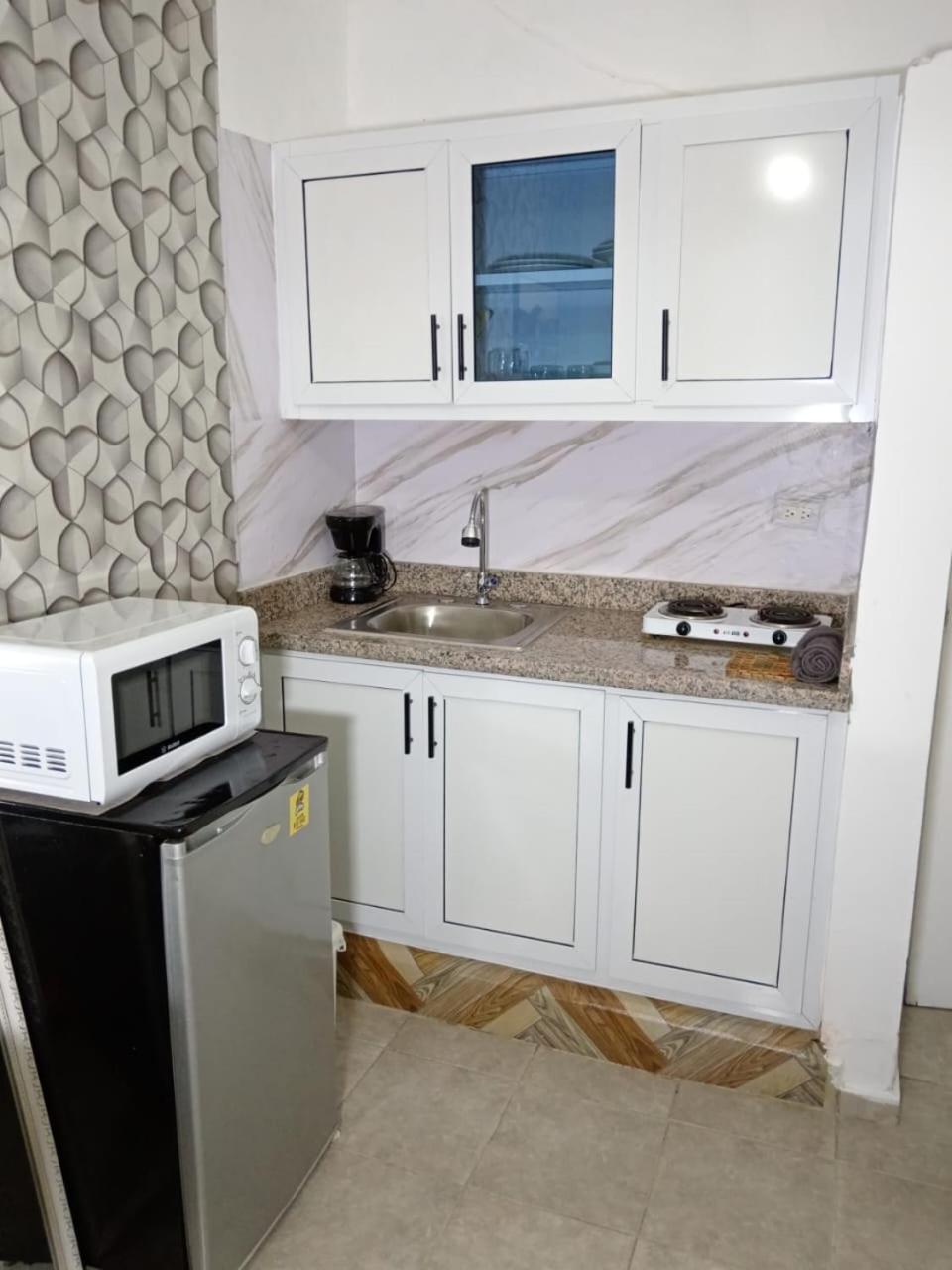 Apartamentos De 1 2 Y 3 Habitaciones 산티아고 데 로스 카바예로스 외부 사진