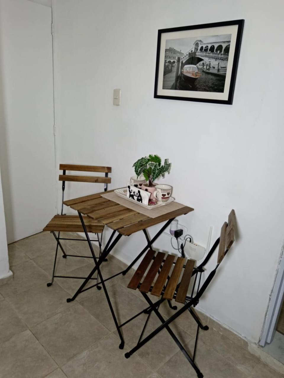 Apartamentos De 1 2 Y 3 Habitaciones 산티아고 데 로스 카바예로스 외부 사진