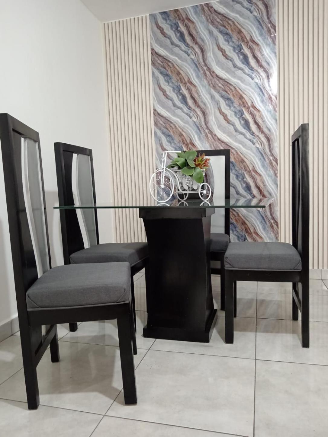 Apartamentos De 1 2 Y 3 Habitaciones 산티아고 데 로스 카바예로스 외부 사진